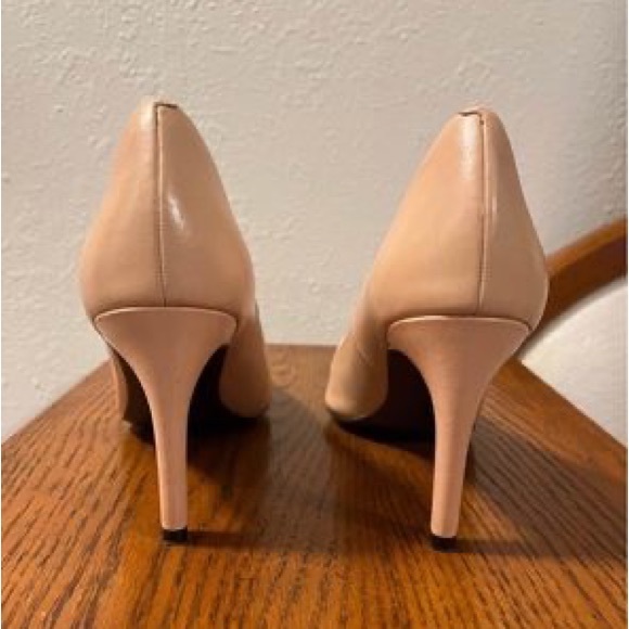 Cole Haan Amelia Grand Pumps size 9. - Picture 4 of 6